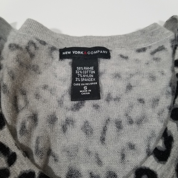 🕶️ New York & Company size small - Picture 2 of 5